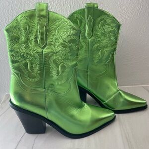 Women's Billini NWOB metallic green western cowboy boots-Size 10